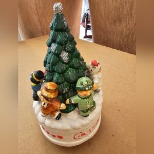 Vintage Christmas plays Joy To The World